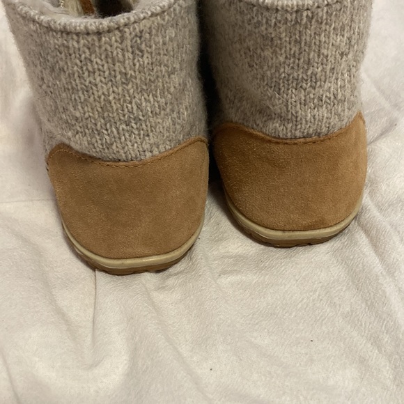 Minnetonka booties - Picture 5 of 5